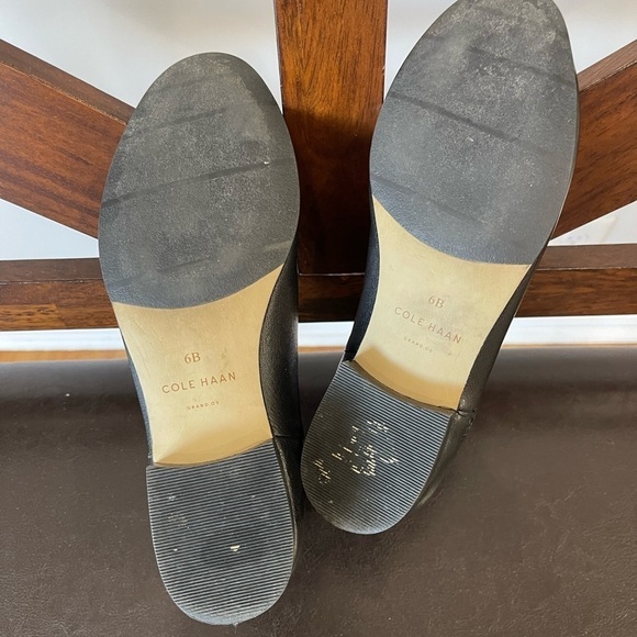 Cole Haan black leather booties in a size 6 side zipper - Picture 5 of 16